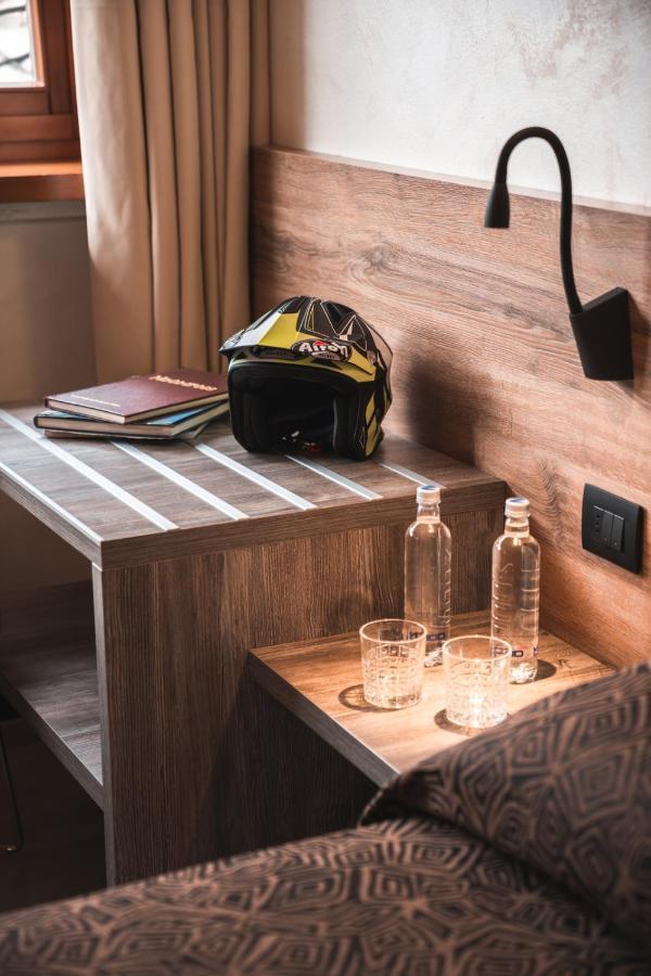 Hotel Ciclamino เปียตรามูราตา ภายนอก รูปภาพ
