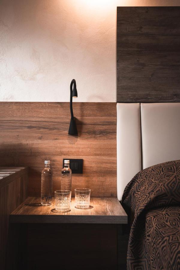Hotel Ciclamino เปียตรามูราตา ภายนอก รูปภาพ