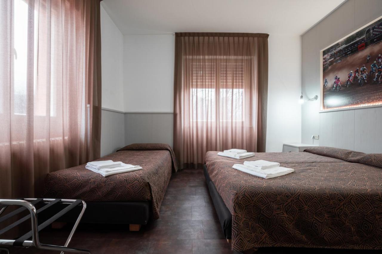 Hotel Ciclamino เปียตรามูราตา ภายนอก รูปภาพ