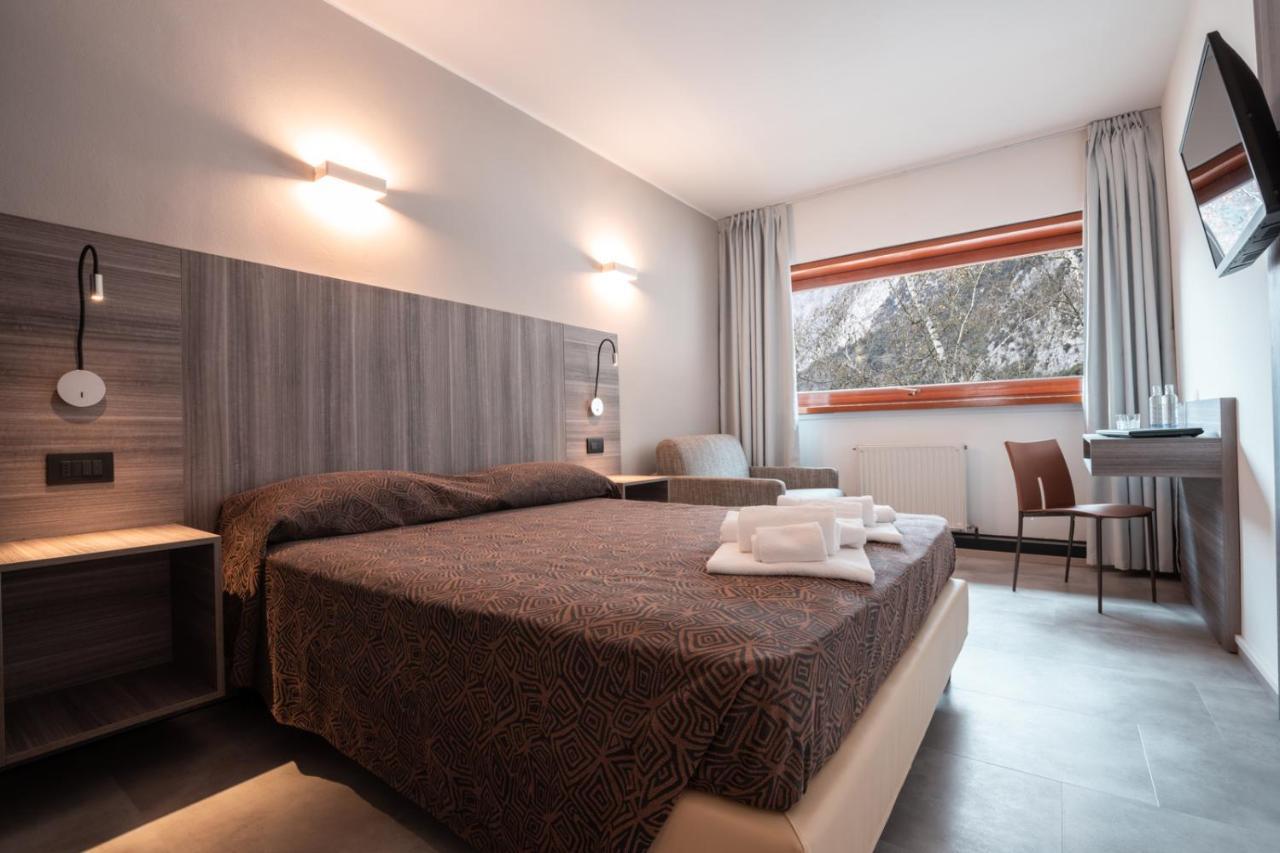 Hotel Ciclamino เปียตรามูราตา ภายนอก รูปภาพ